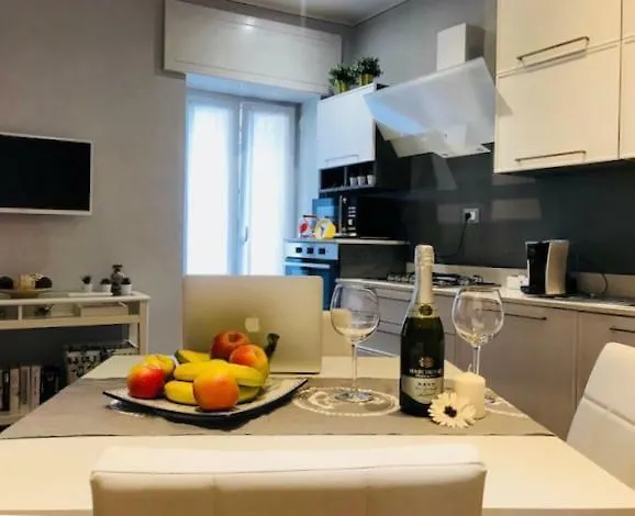 Apartamento Marina & *