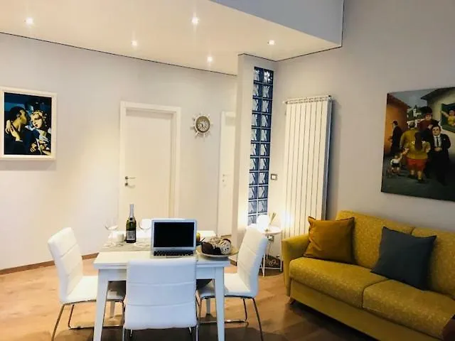 Apartamento Marina & *